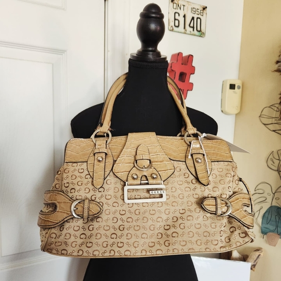 Y2K Vintage Guess bag - Picture 3 of 5